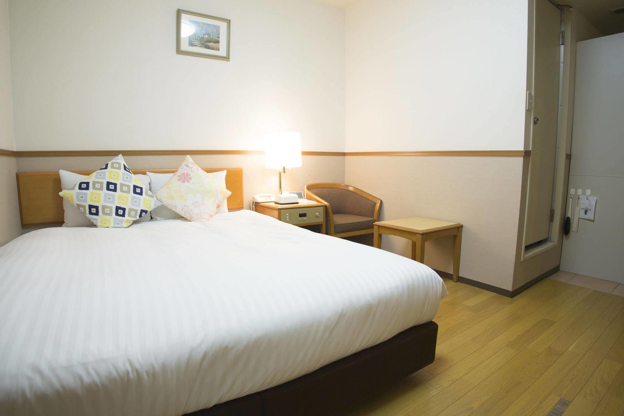 Smile Hotel Atsugi Eksteriør bilde